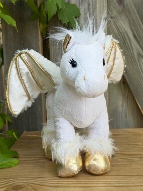 Webkinz Ganz Golden Pegasus HM401 Plush Only No Code